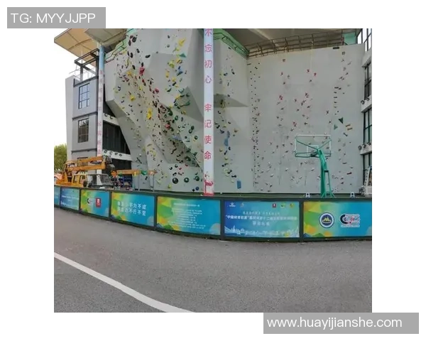 武汉攀岩队的灵活性揭秘：挑战极限与团队合作的完美结合